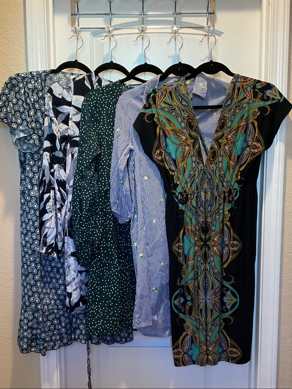 Lot of 5 dresses: size S, shift, sexy,  max studio, billabong
